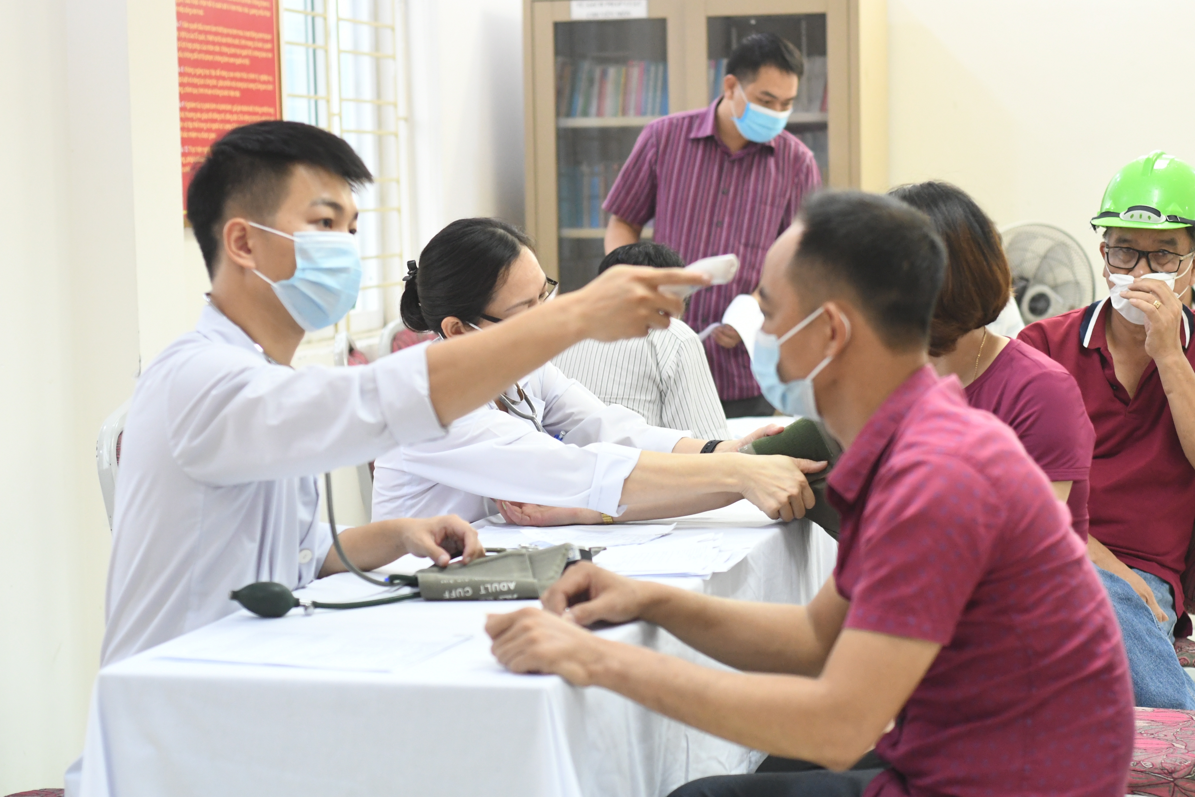 Chỉ thị về tăng cường công tác phòng, chống dịch bệnh; bảo đảm thích ứng an toàn, linh hoạt, kiểm soát hiệu soát hiệu quả dịch COVID-19